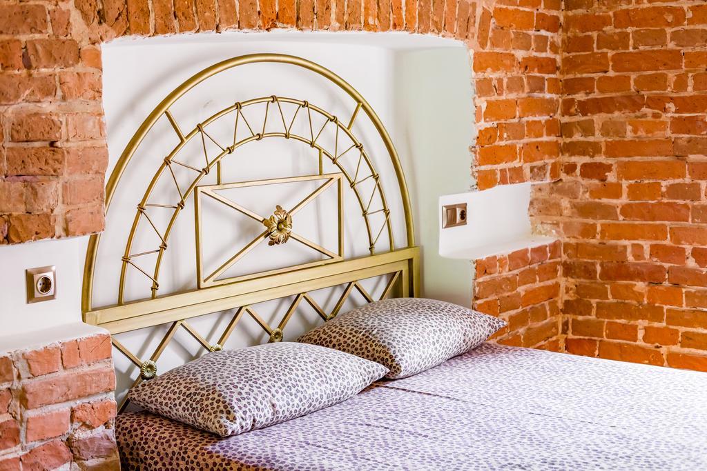Nice Apartment Near Rynok Square Є Кондиціонер Світла Не Вимикали Lviv Bagian luar foto