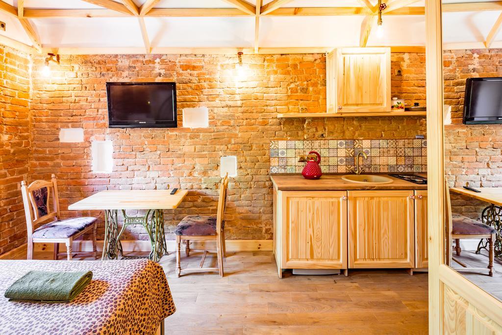 Nice Apartment Near Rynok Square Є Кондиціонер Світла Не Вимикали Lviv Bagian luar foto