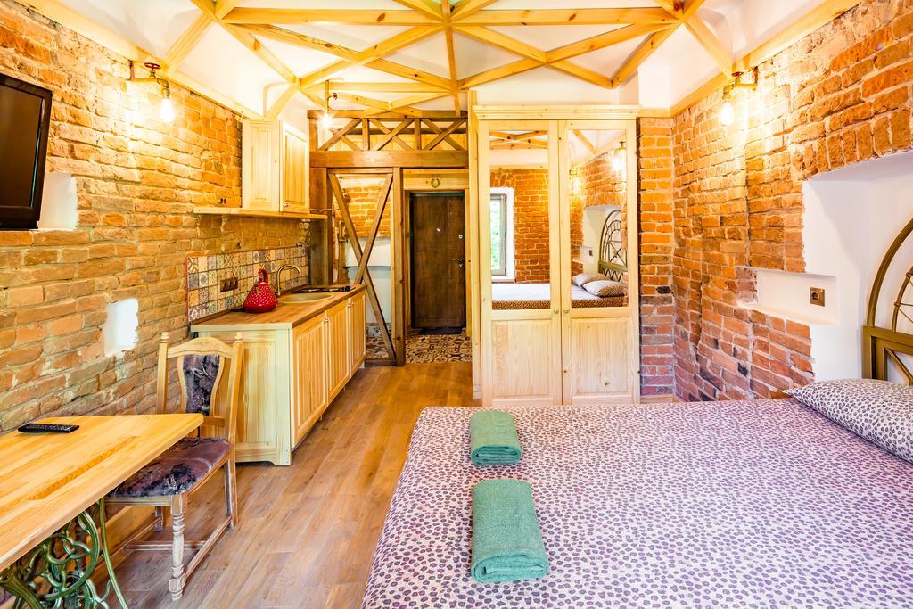 Nice Apartment Near Rynok Square Є Кондиціонер Світла Не Вимикали Lviv Bagian luar foto