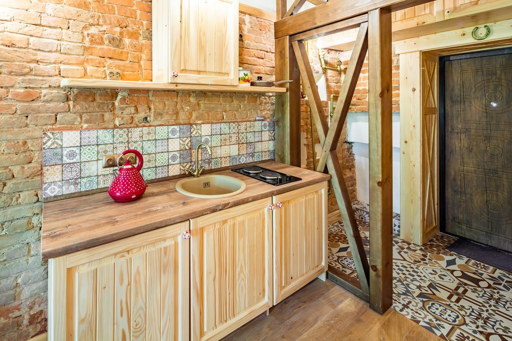 Nice Apartment Near Rynok Square Є Кондиціонер Світла Не Вимикали Lviv Bagian luar foto