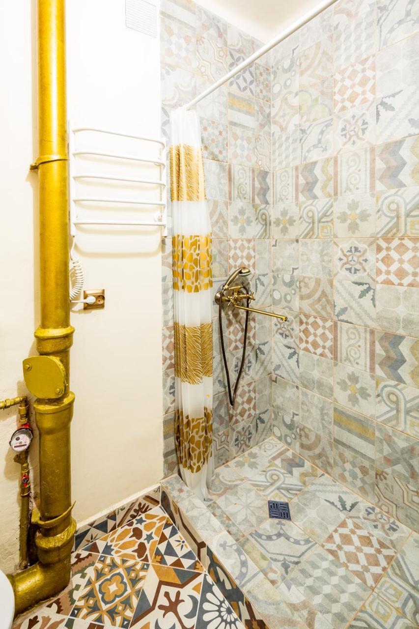 Nice Apartment Near Rynok Square Є Кондиціонер Світла Не Вимикали Lviv Bagian luar foto